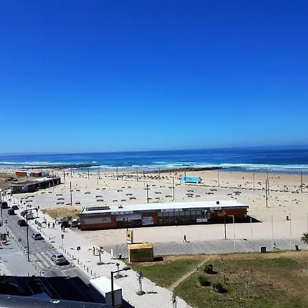 Costa By The * Costa de Caparica